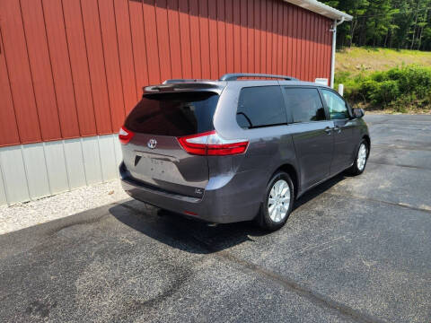 2015 Toyota Sienna LE 7-Passenger