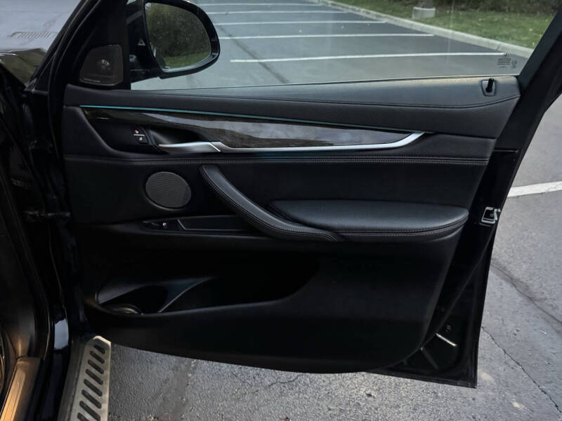 2017 BMW X6 xDrive50i