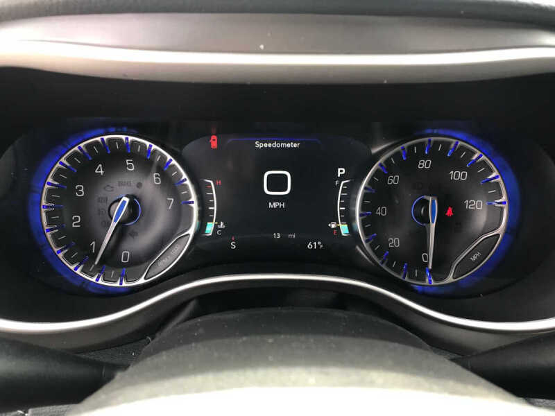 2026 Chrysler Pacifica Select