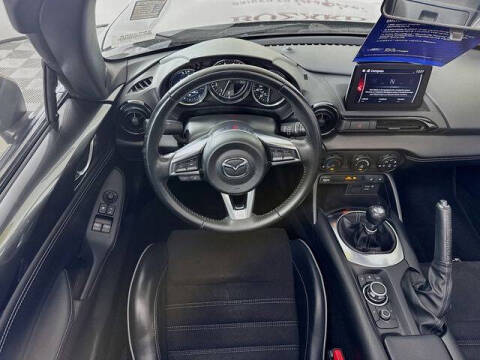 2021 Mazda MX-5 Miata RF Club