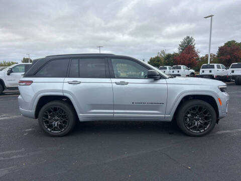 2025 Jeep Grand Cherokee Summit