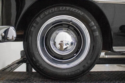 1951 Chevrolet Deluxe