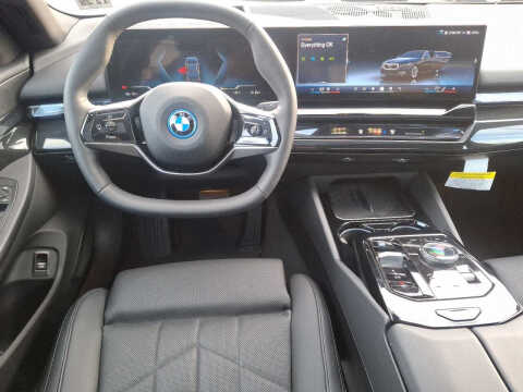 2024 BMW i5 eDrive40