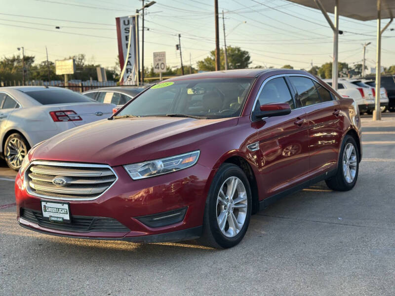 2015 Ford Taurus SEL