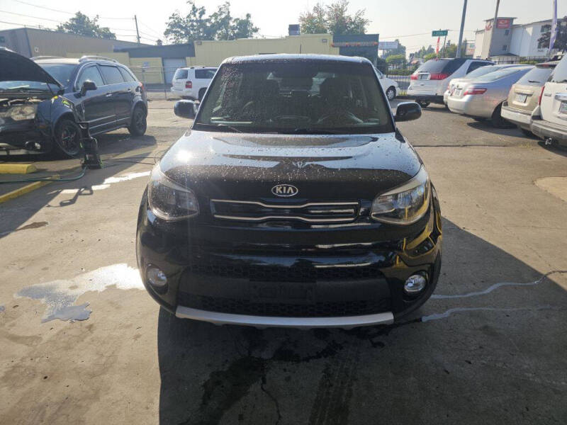 2018 Kia Soul +