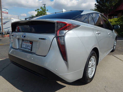 2017 Toyota Prius Two