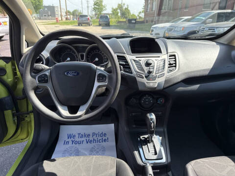 2012 Ford Fiesta SE