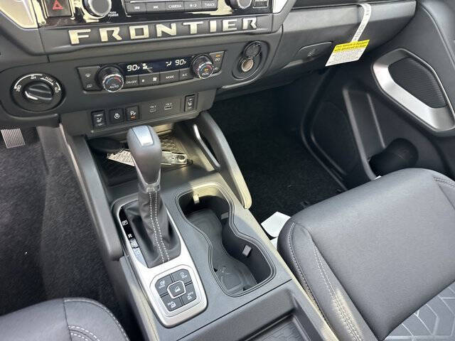 2026 Nissan Frontier SV