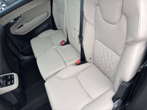 2026 Volvo XC90 B6 Plus 7P