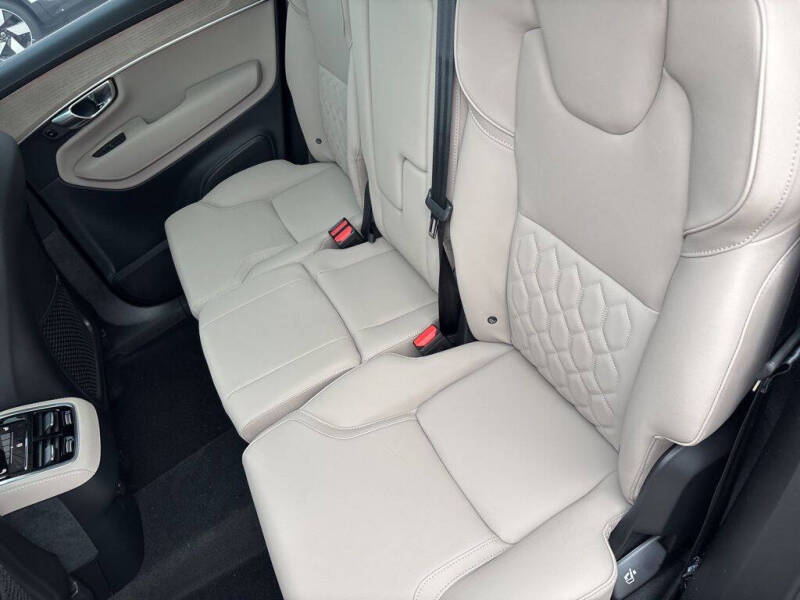 2026 Volvo XC90 B6 Plus 7P