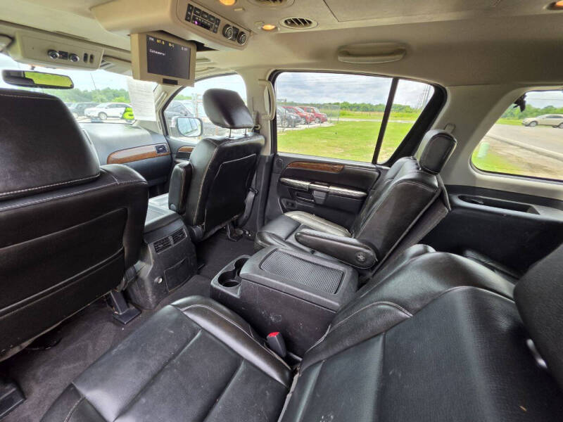 2011 Nissan Armada Platinum