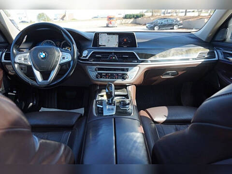 2017 BMW 7 Series 740i