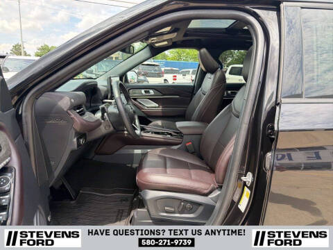 2025 Ford Explorer Platinum