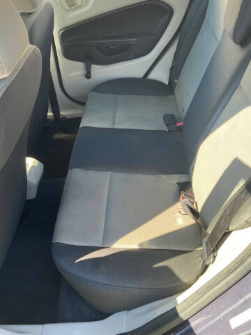 2012 Ford Fiesta S