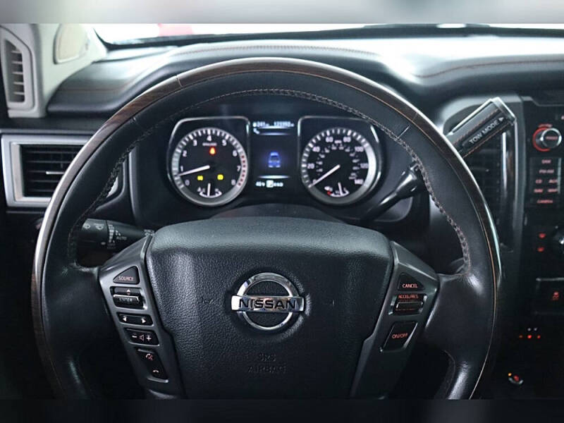 2017 Nissan Titan Platinum Reserve