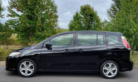 2010 Mazda MAZDA5 for sale at CLEAR CHOICE AUTOMOTIVE in Milwaukie OR