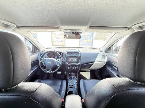 2017 Mitsubishi Outlander Sport 2.4 SEL