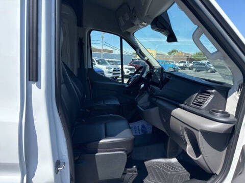 2025 Ford Transit 350 HD