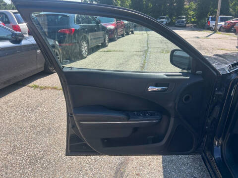 2012 Dodge Charger SXT