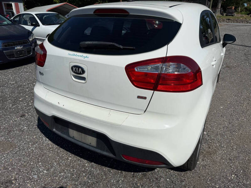 2013 Kia Rio 5-Door LX