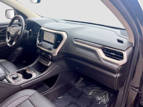2022 GMC Acadia Denali