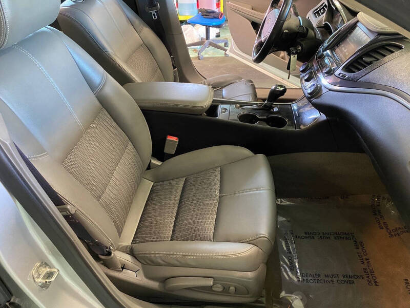 2016 Chevrolet Impala 2LT - Photo 30