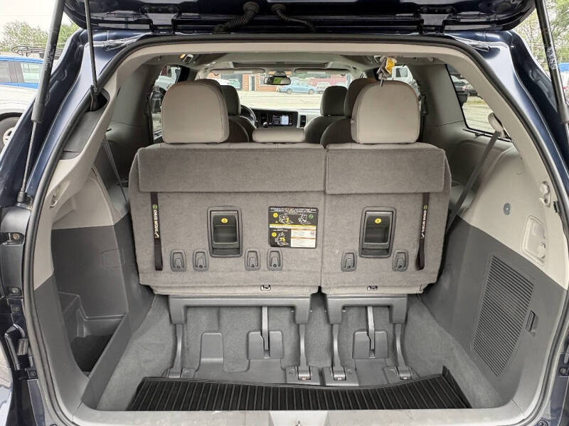 2020 Toyota Sienna XLE 7-Passenger