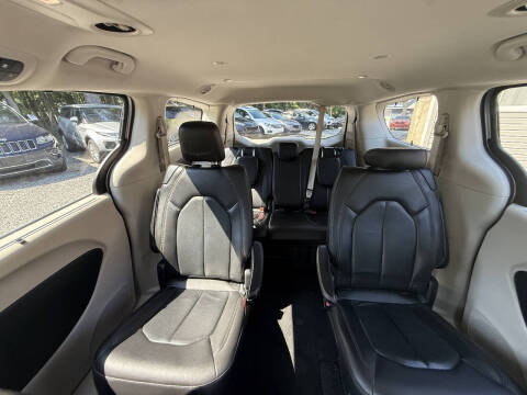 2019 Chrysler Pacifica Touring L