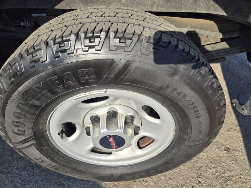 2023 GMC Savana 2500