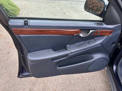 2004 Cadillac DeVille