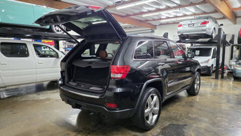 2013 Jeep Grand Cherokee Overland Summit
