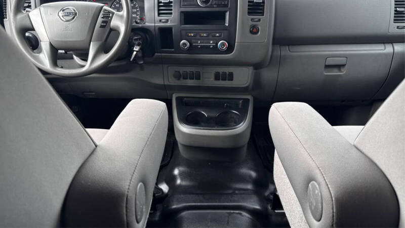 2015 Nissan NV