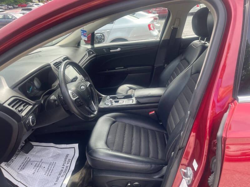 2018 Ford Fusion SE