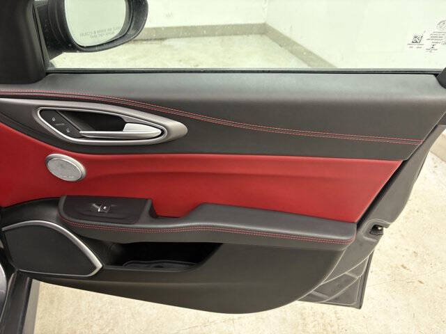 2019 Alfa Romeo Giulia Ti Sport