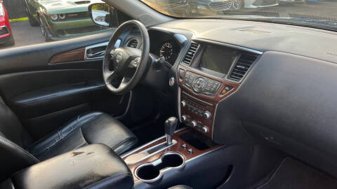 2017 Nissan Pathfinder S