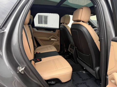 2025 Porsche Cayenne E-Hybrid
