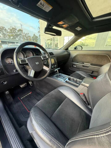 2010 Dodge Challenger SRT8