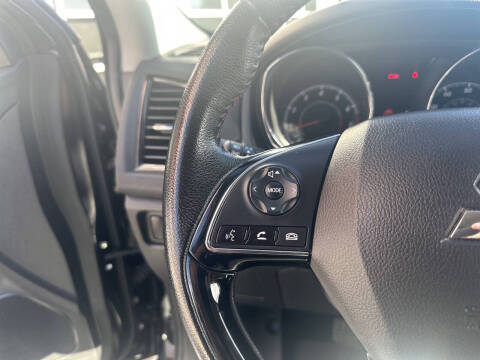 2023 Mitsubishi Outlander Sport ES