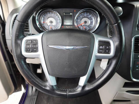 2014 Chrysler Town and Country Touring