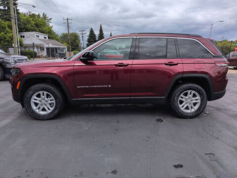 2024 Jeep Grand Cherokee Laredo