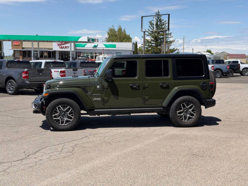 2024 Jeep Wrangler Sahara