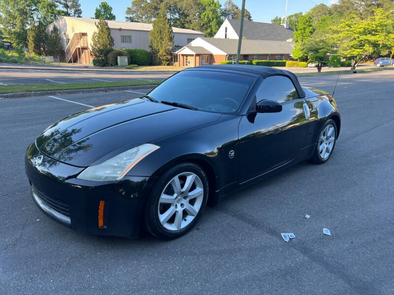 2005 Nissan 350Z for sale at Global Imports of Dalton LLC in Dalton GA