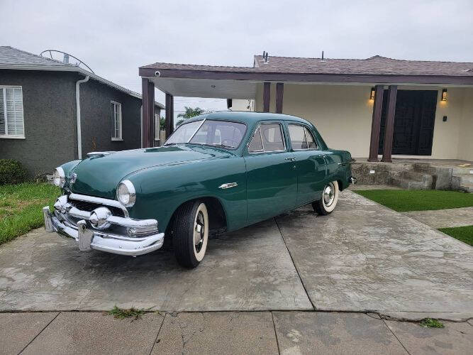 1951 Ford Deluxe
