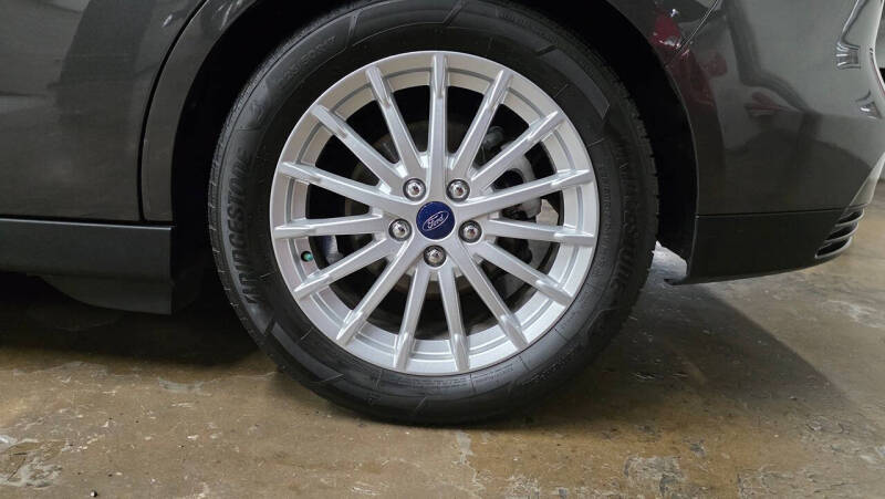 2015 Ford C-MAX Hybrid SE