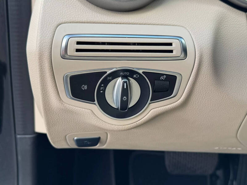 2021 Mercedes-Benz C-Class C 300