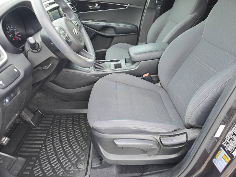 2018 Kia Sorento LX