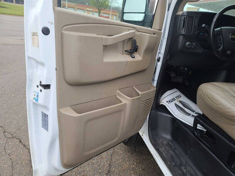 2021 Chevrolet Express 2500