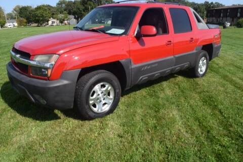 2004 Chevrolet Avalanche for sale at NEW 2 YOU AUTO SALES LLC in Waukesha WI