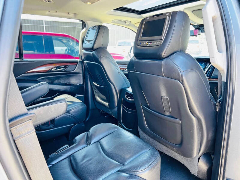 2019 Cadillac Escalade Luxury