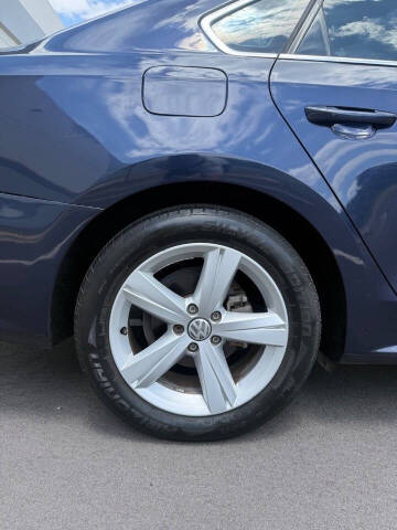 2013 Volkswagen Passat SE